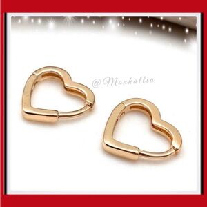 NEW GOLD HEART HUGGIE LOVE ROMANTIC MINIMALIST EARRINGS